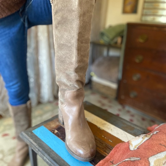 BCBGENERATION TALL LEATHER BOOTS - Picture 4 of 12